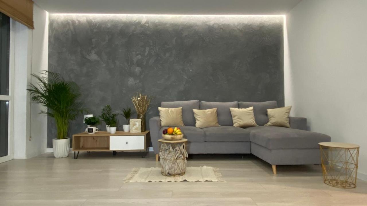 Plaza Park Apartment